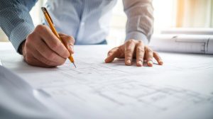 Existen diversas soluciones y diseños de puertas apantalladas. La selección de la más adecuada es función de las características particulares de cada zona a proteger.