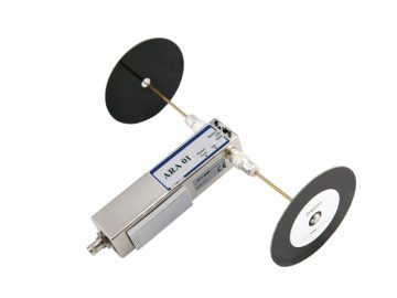 A ARA 01 é uma antena de receção ativa compacta e portátil concebida para medições de emissões por radiação na gama de 30 MHz a 1 GHz.